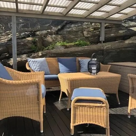 Hus Rett Ved Sjoen Kristiansand